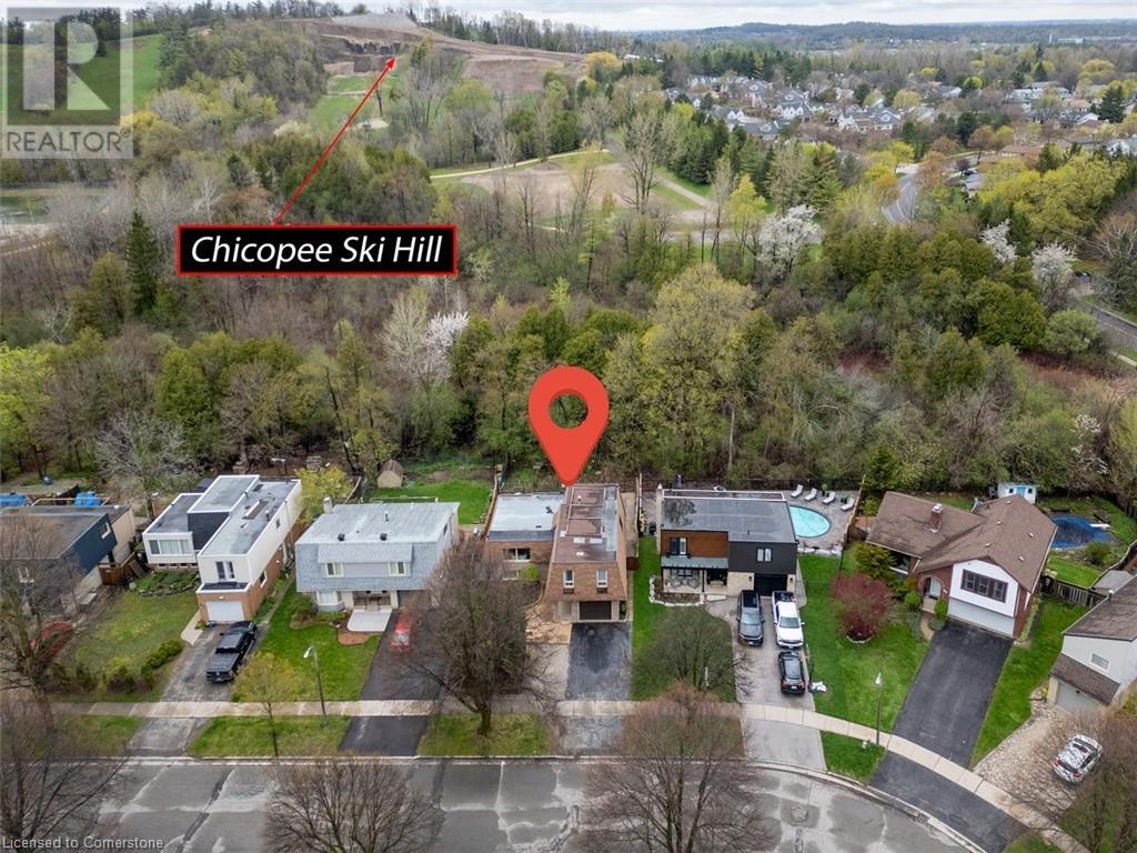 72 UNDERHILL Crescent