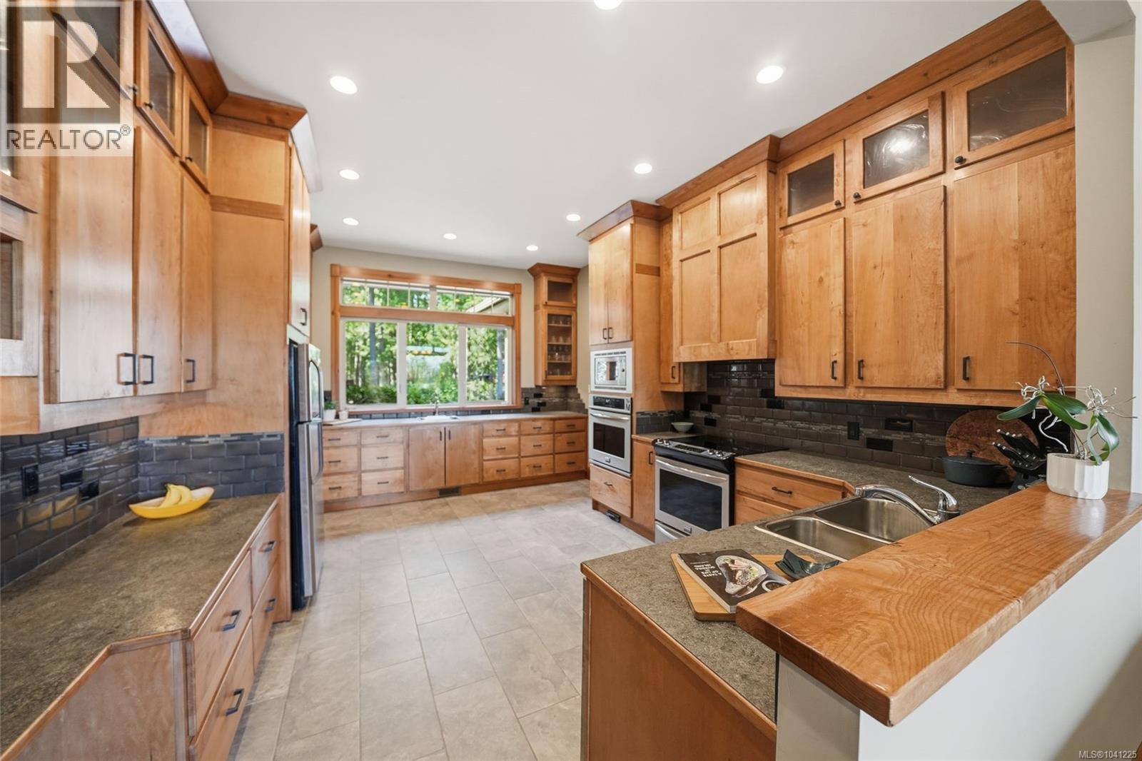 1195 Spider Lake Rd