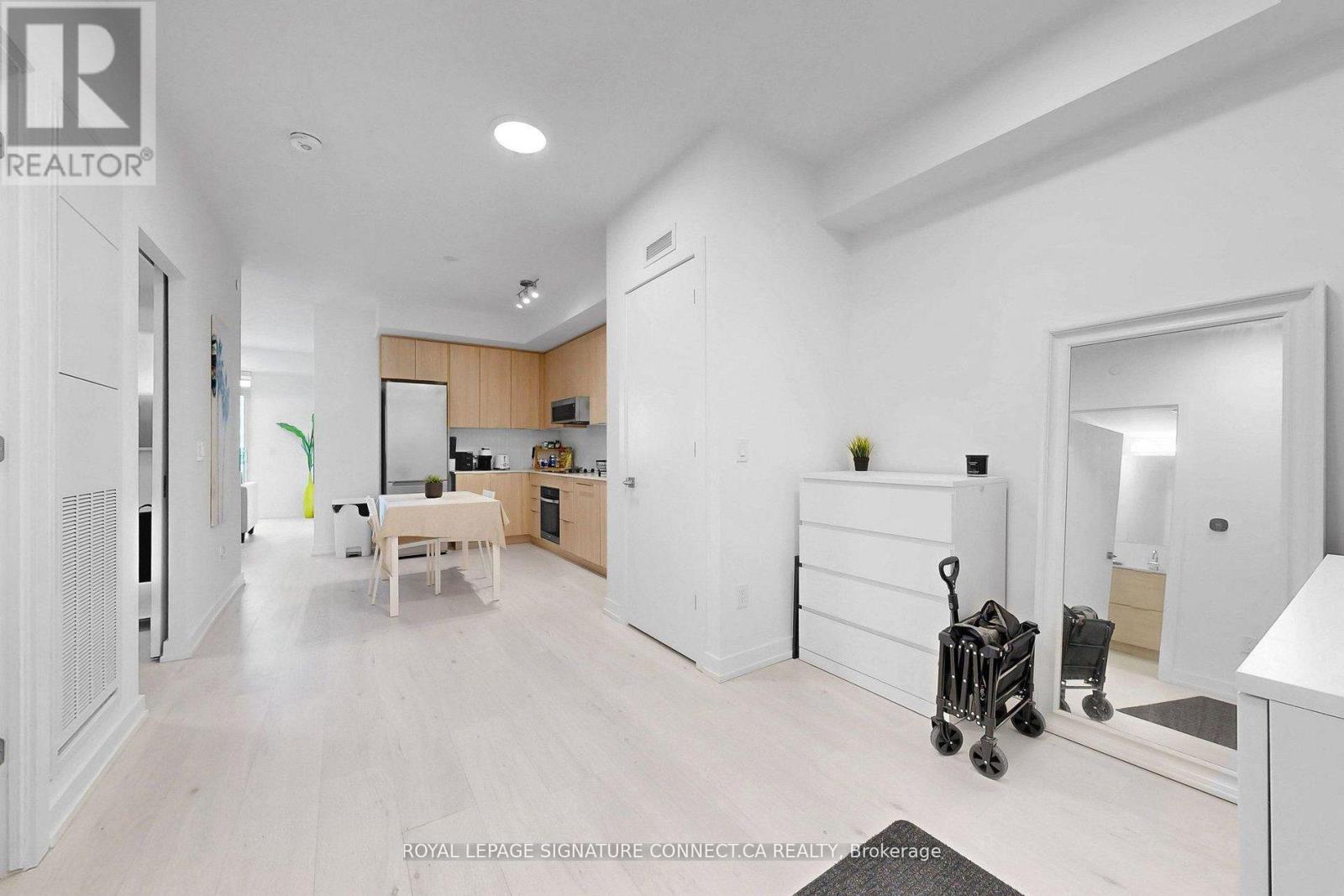 509 - 2501 SAW WHET BOULEVARD