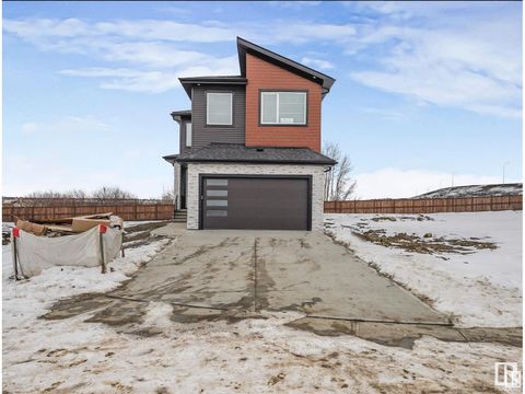 37 Cerbat CR Sherwood Park AB T8H2Z3