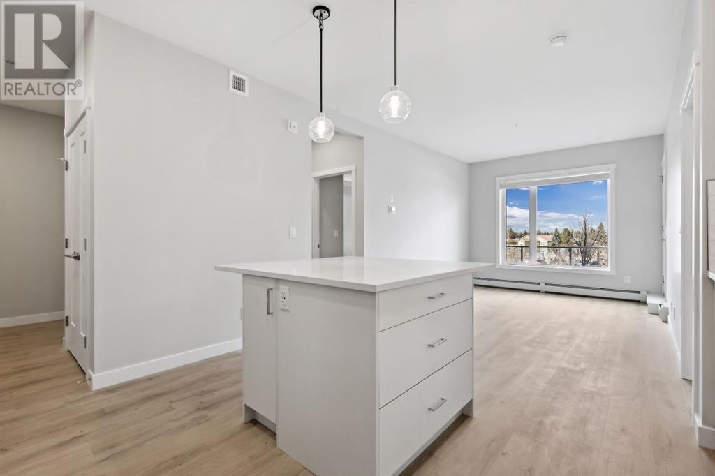 104, 660 Shawnee Square SW