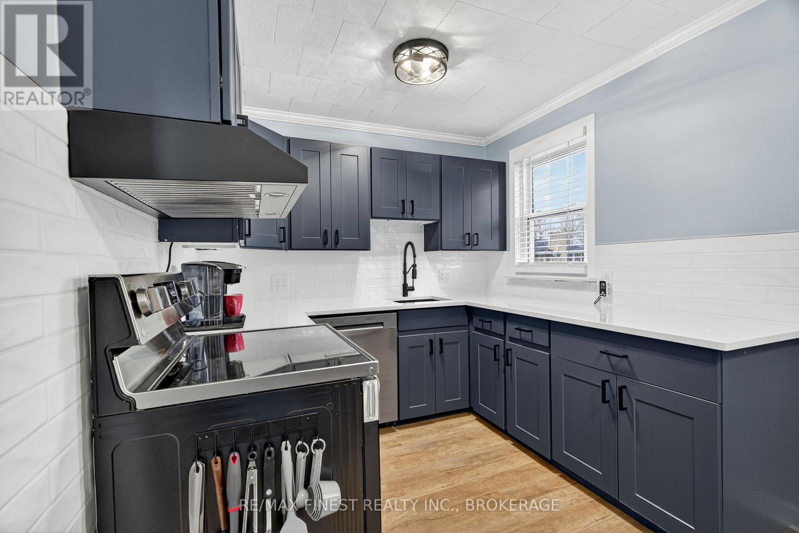 105 SALISBURY AVENUE