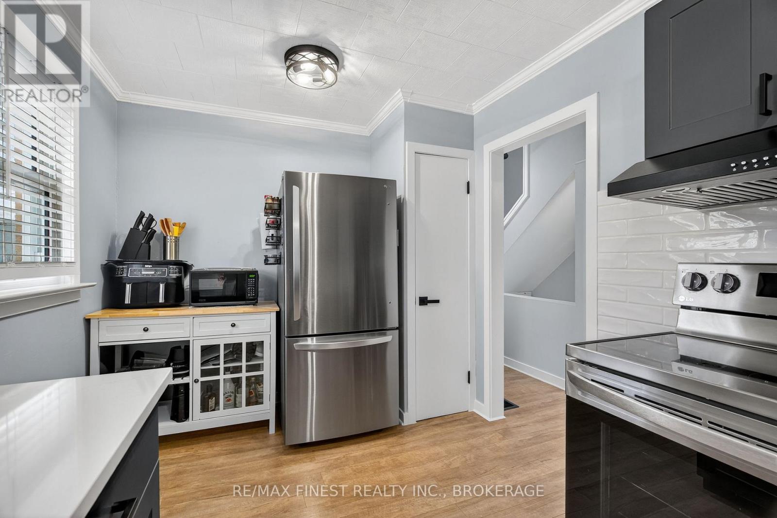 105 SALISBURY AVENUE