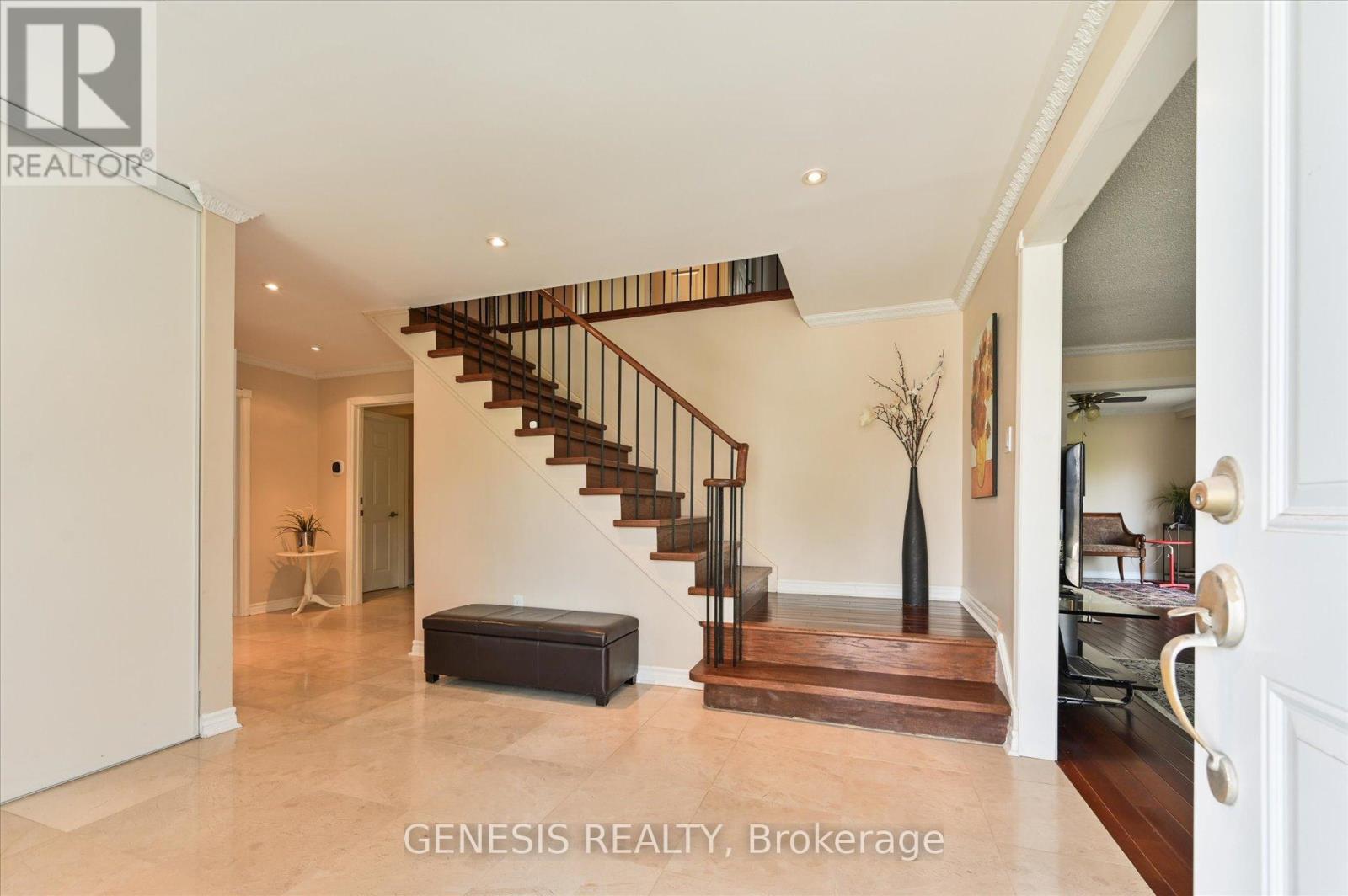242 BANBURY ROAD