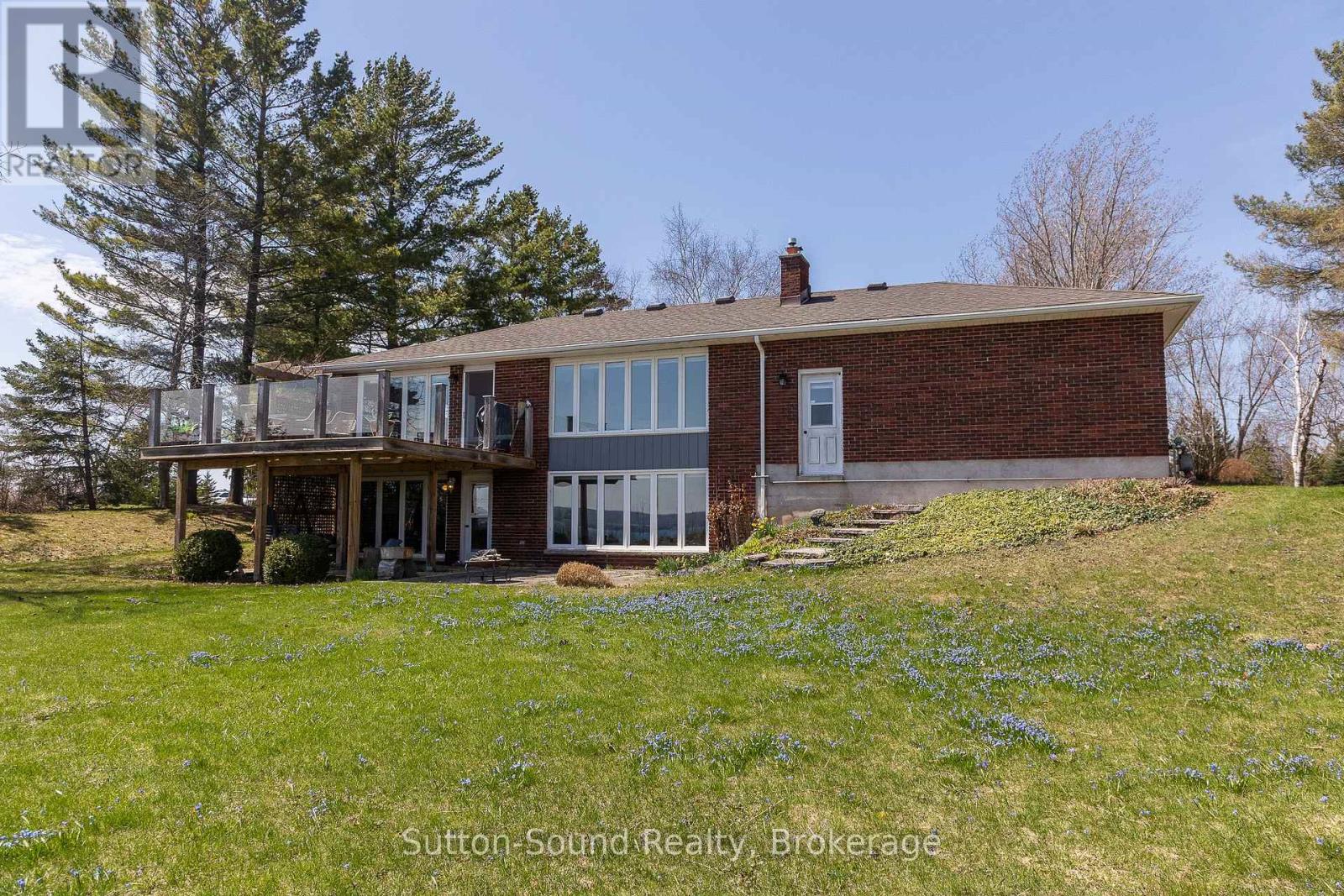 173 LAKEVIEW CRESCENT