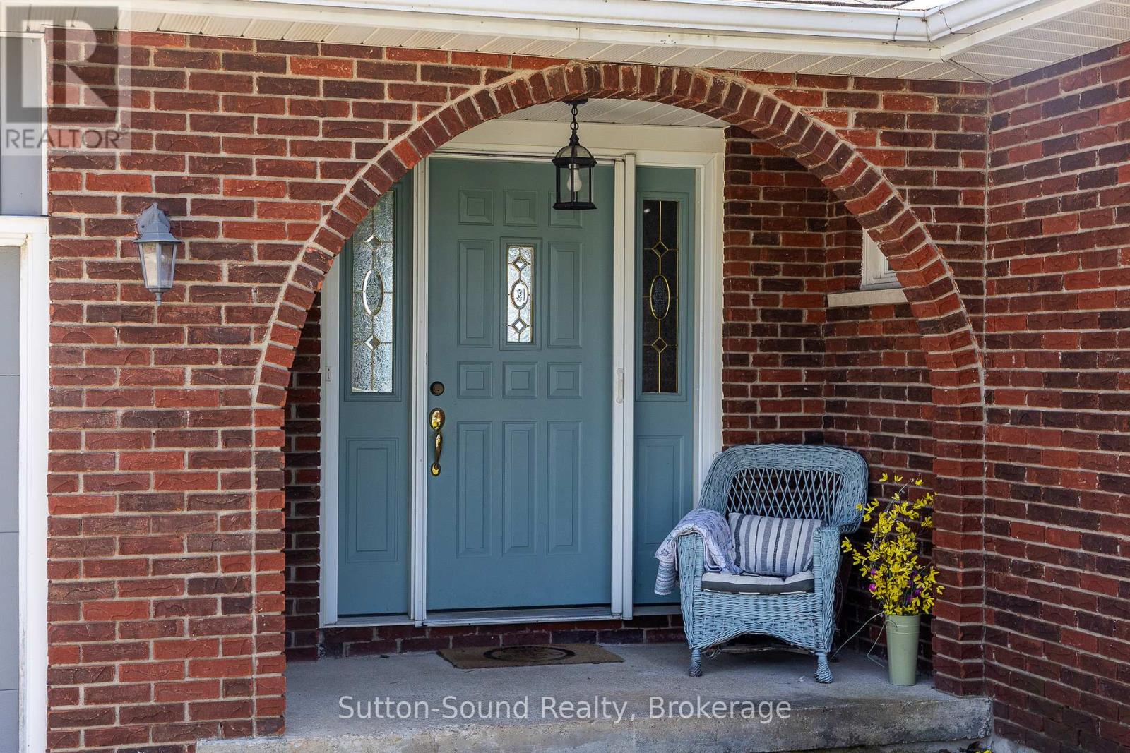 173 LAKEVIEW CRESCENT