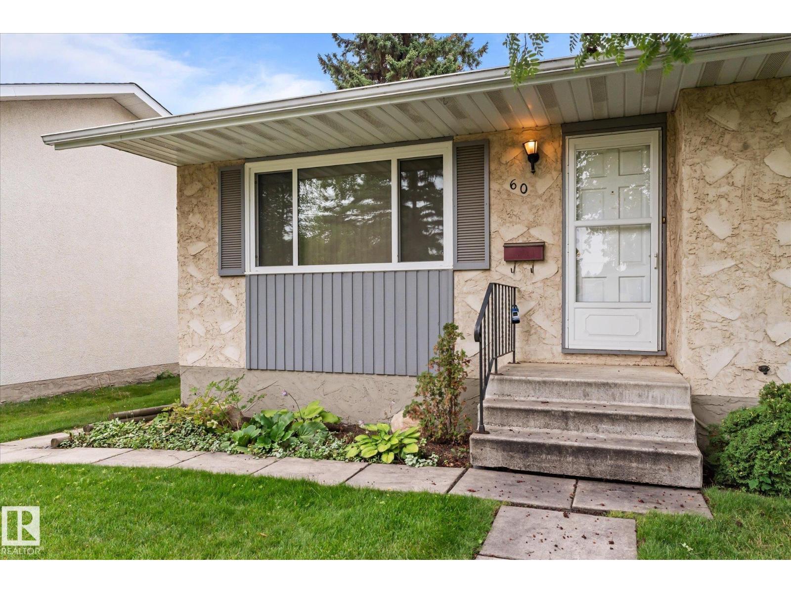 60 WOODHAVEN DR