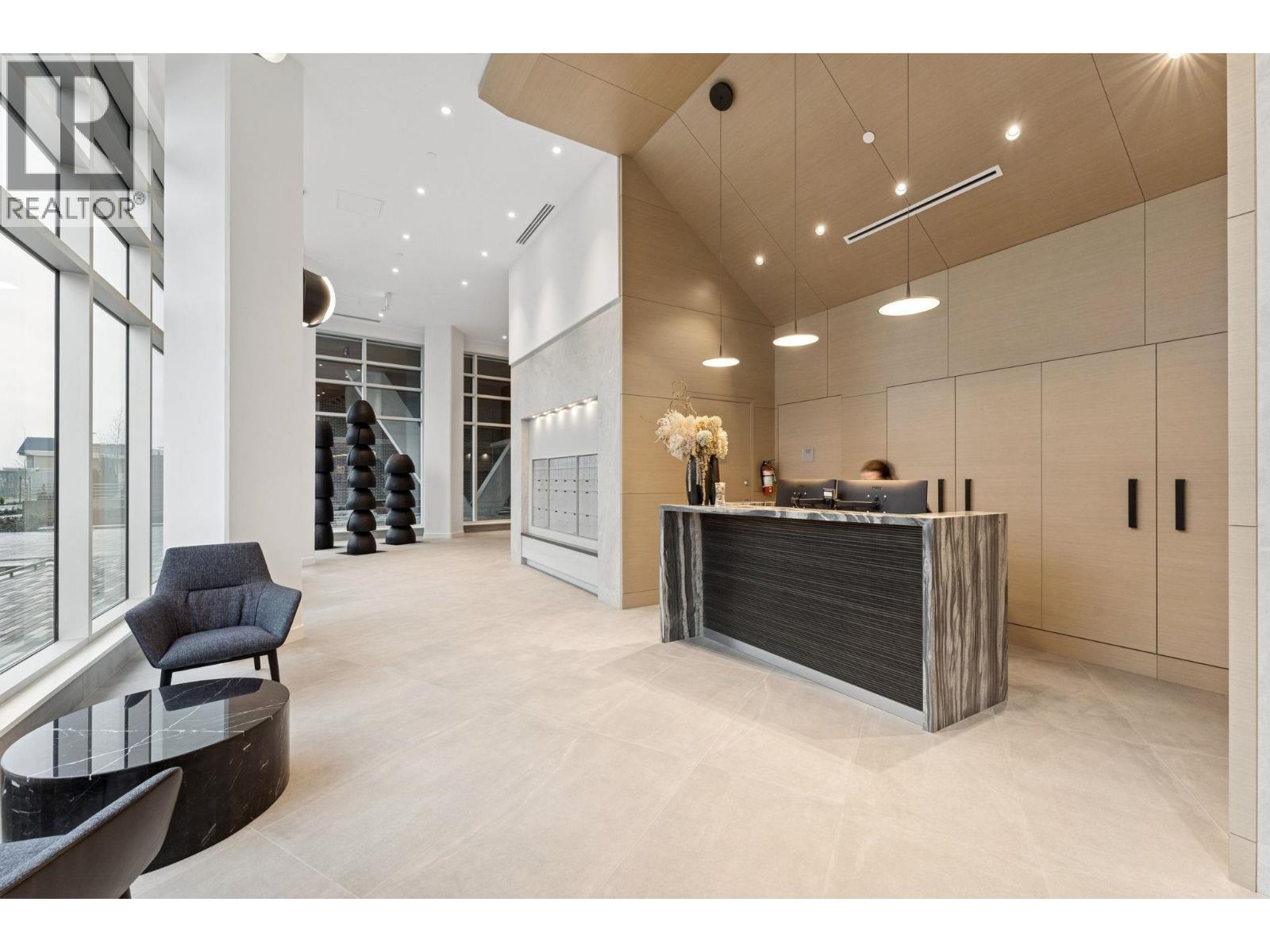 317 755 HARBOURSIDE DRIVE