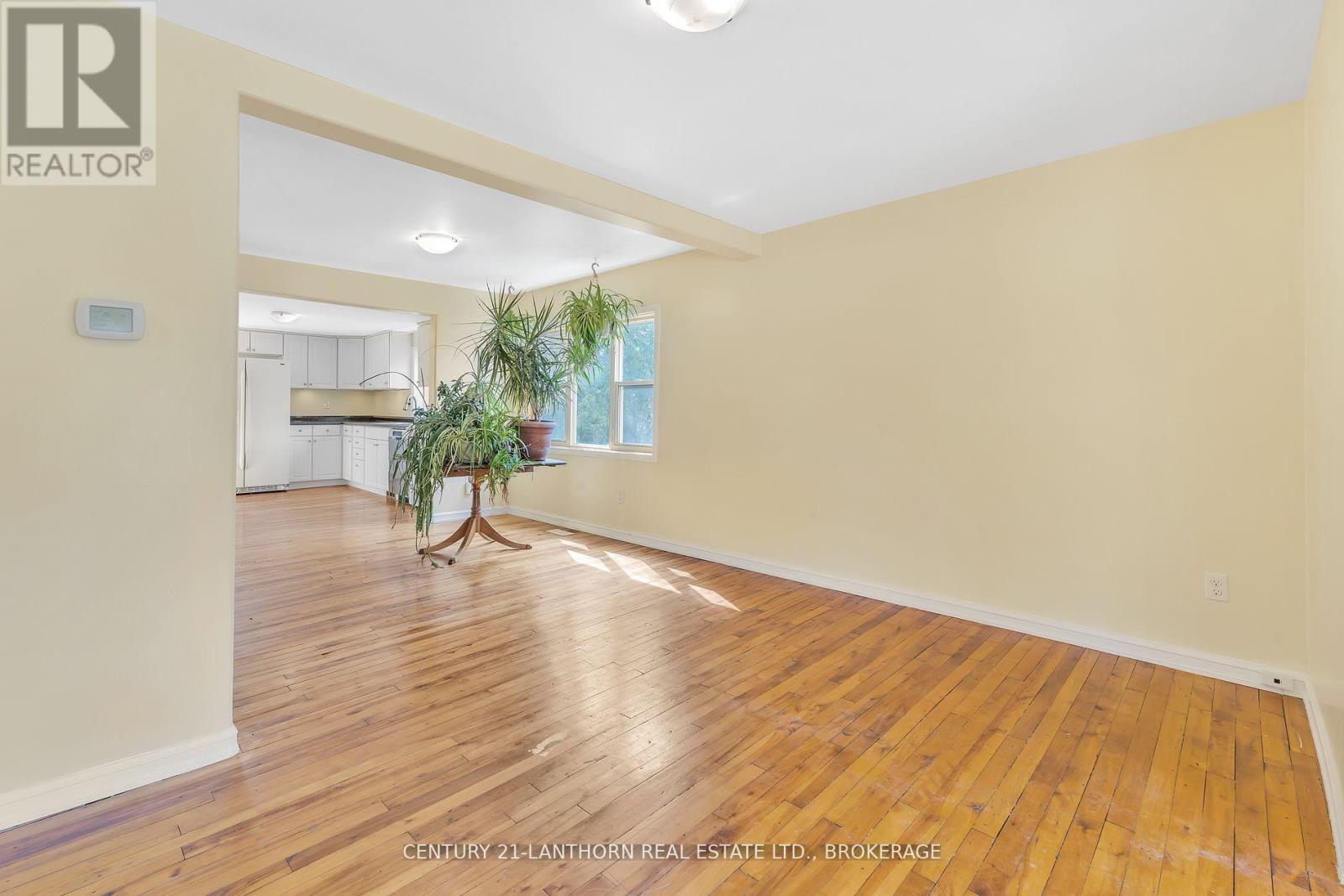 77 PORTSMOUTH AVENUE