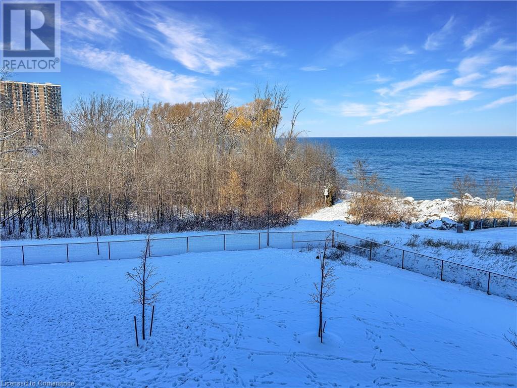 125 SHOREVIEW Place Unit# 329