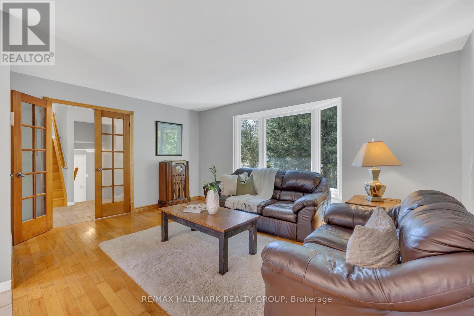 215 DES BOIS DRIVE