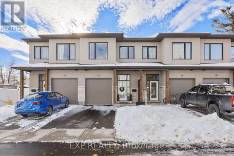 12 CHARLES STREET Carleton Place ON K7C2Y1