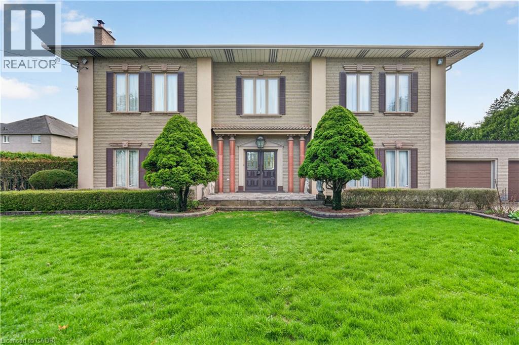 213 STONE CHURCH Road W