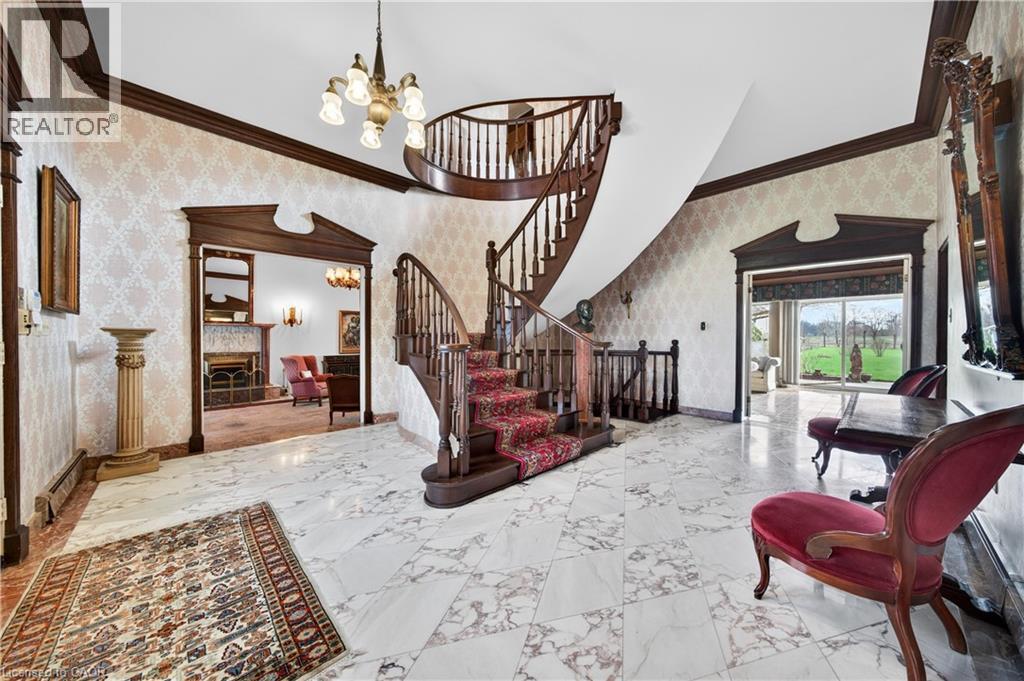 213 STONE CHURCH Road W
