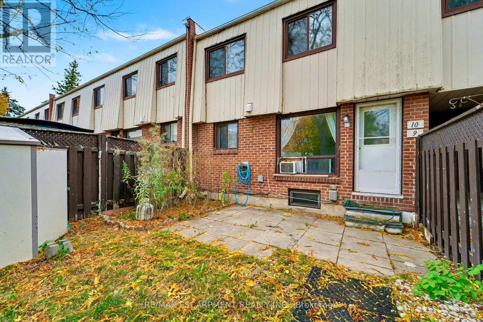 9 - 1100 OXFORD STREET