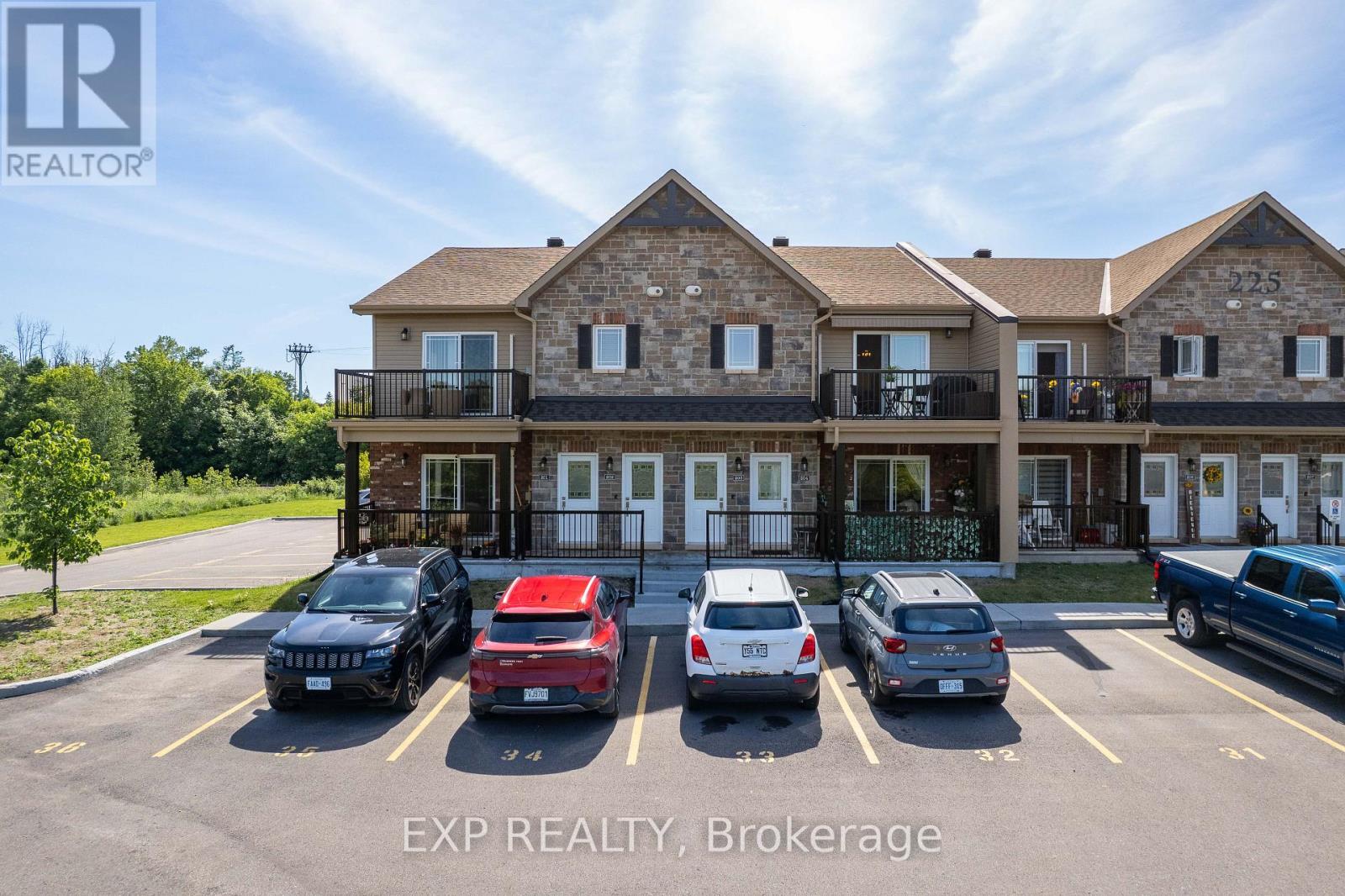 Photo 1 of 25 — 203 - 225 SPENCE AVENUE Unit 203, Hawkesbury, ON K6A0B5