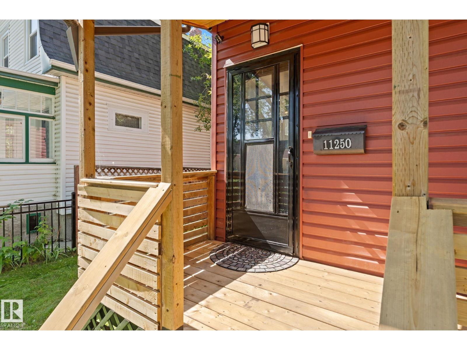 11250 92 ST NW