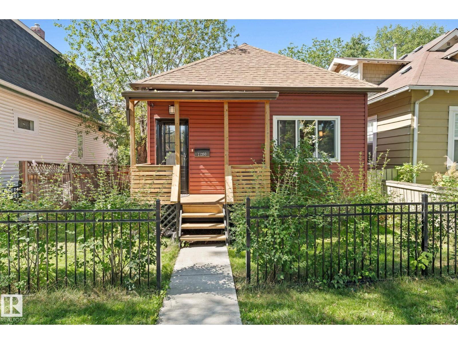 11250 92 ST NW