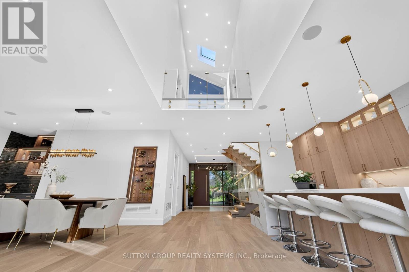 272 RENFORTH DRIVE