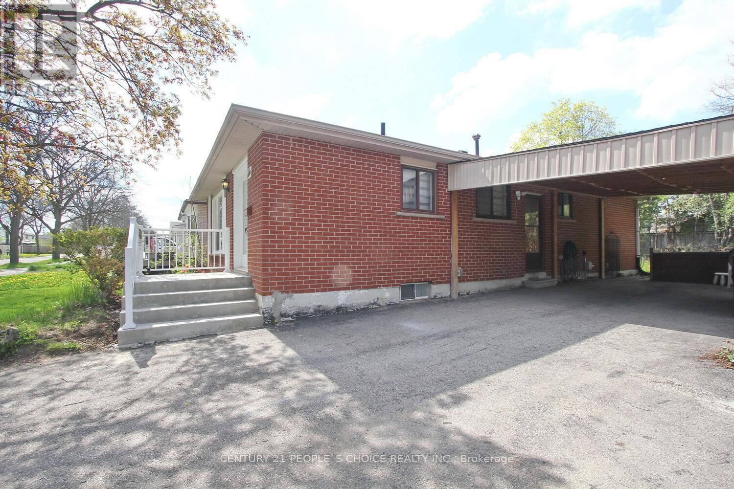 6 MIDHURST DRIVE