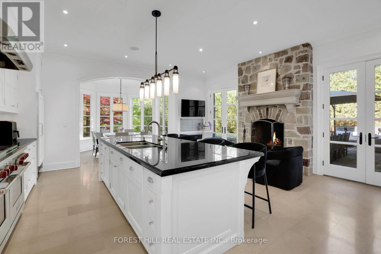 102 SANDRINGHAM DRIVE