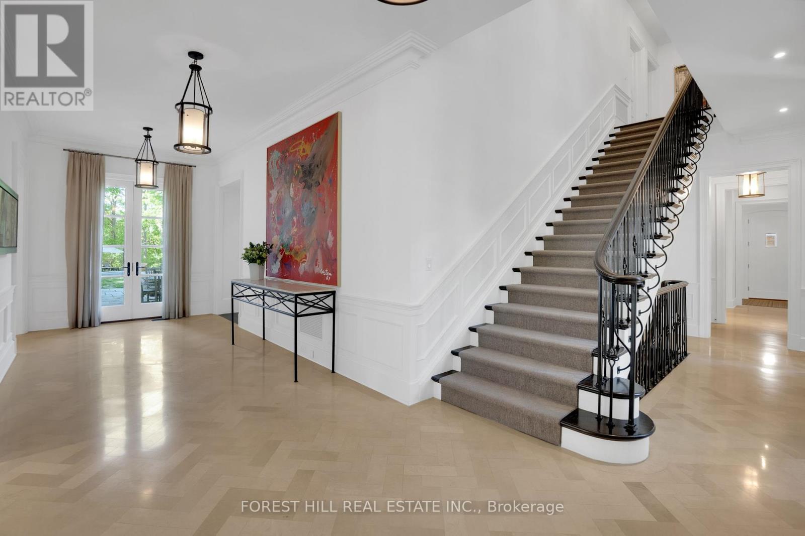 102 SANDRINGHAM DRIVE