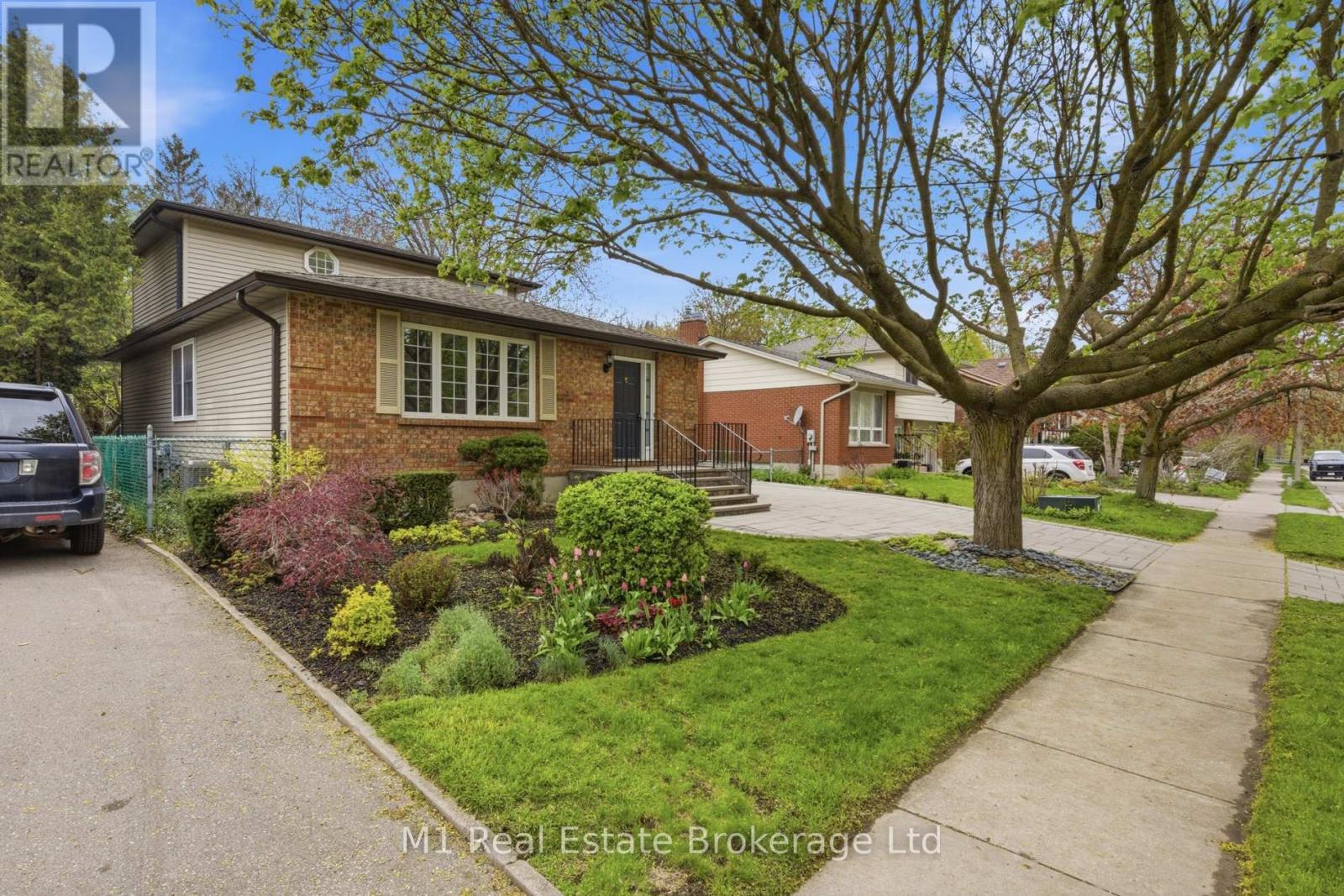194 CARDIGAN STREET