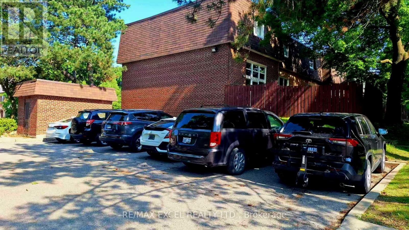 1 - 20 CROCKAMHILL DRIVE