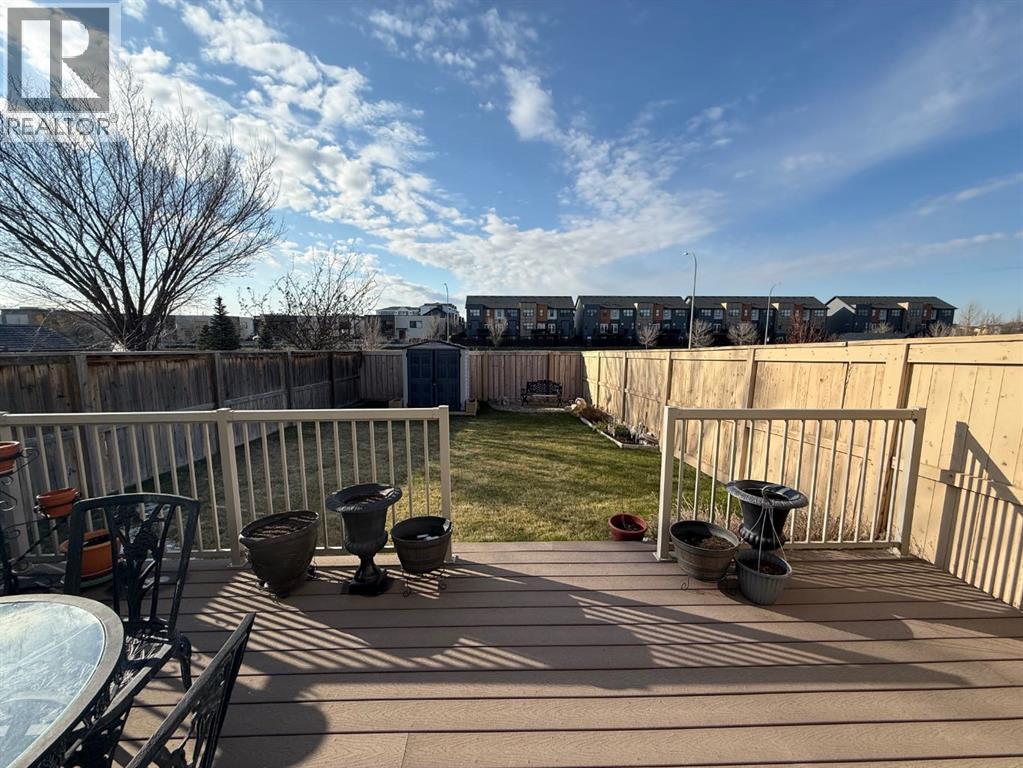 755 Silkstone Close W