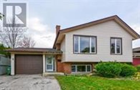 9 SANDERSON DRIVE Guelph (Willow West/Sugarbush/West Acres) ON N1H6T7