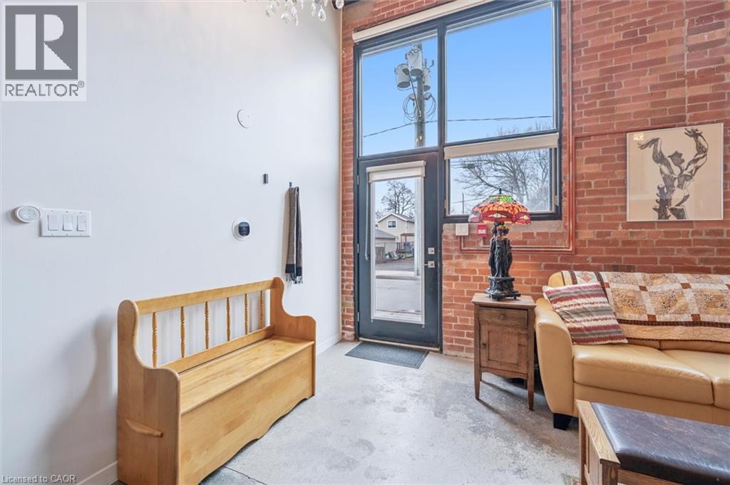 85 SPRUCE Street Unit# 106