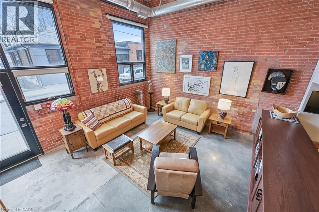 85 SPRUCE Street Unit# 106