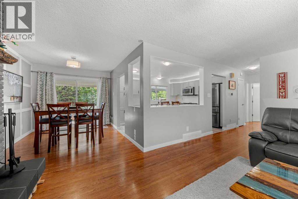 3251 Bearspaw Drive NW