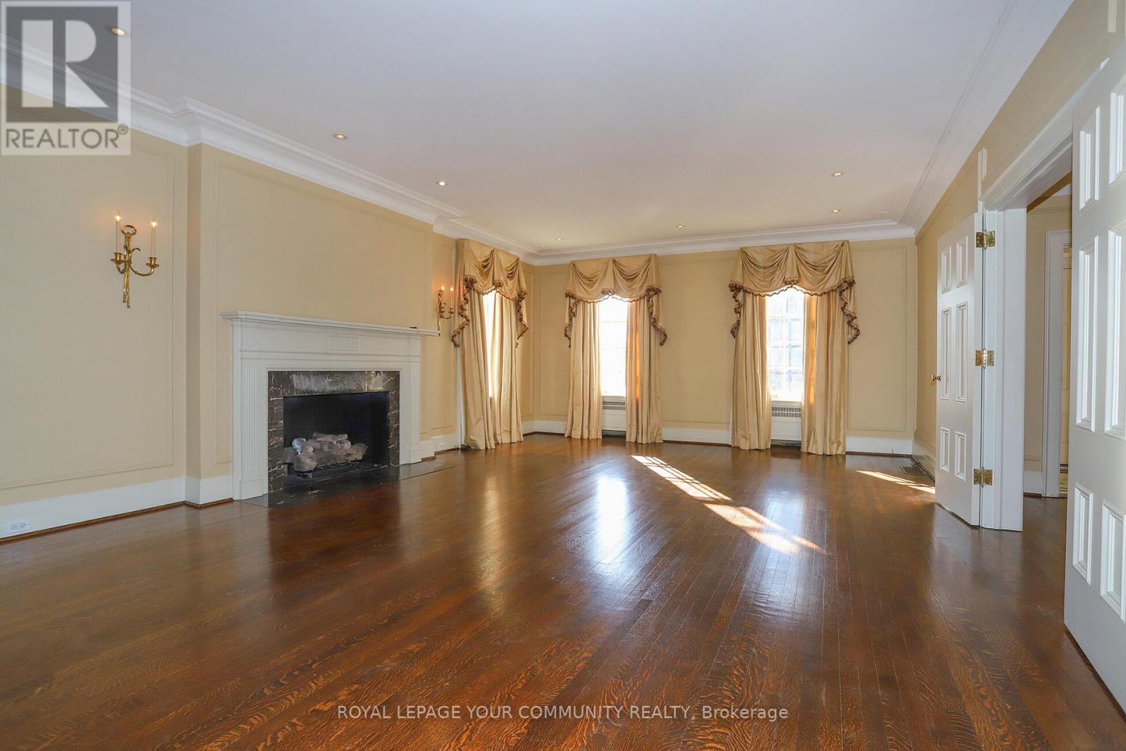 7 ROSEMARY LANE