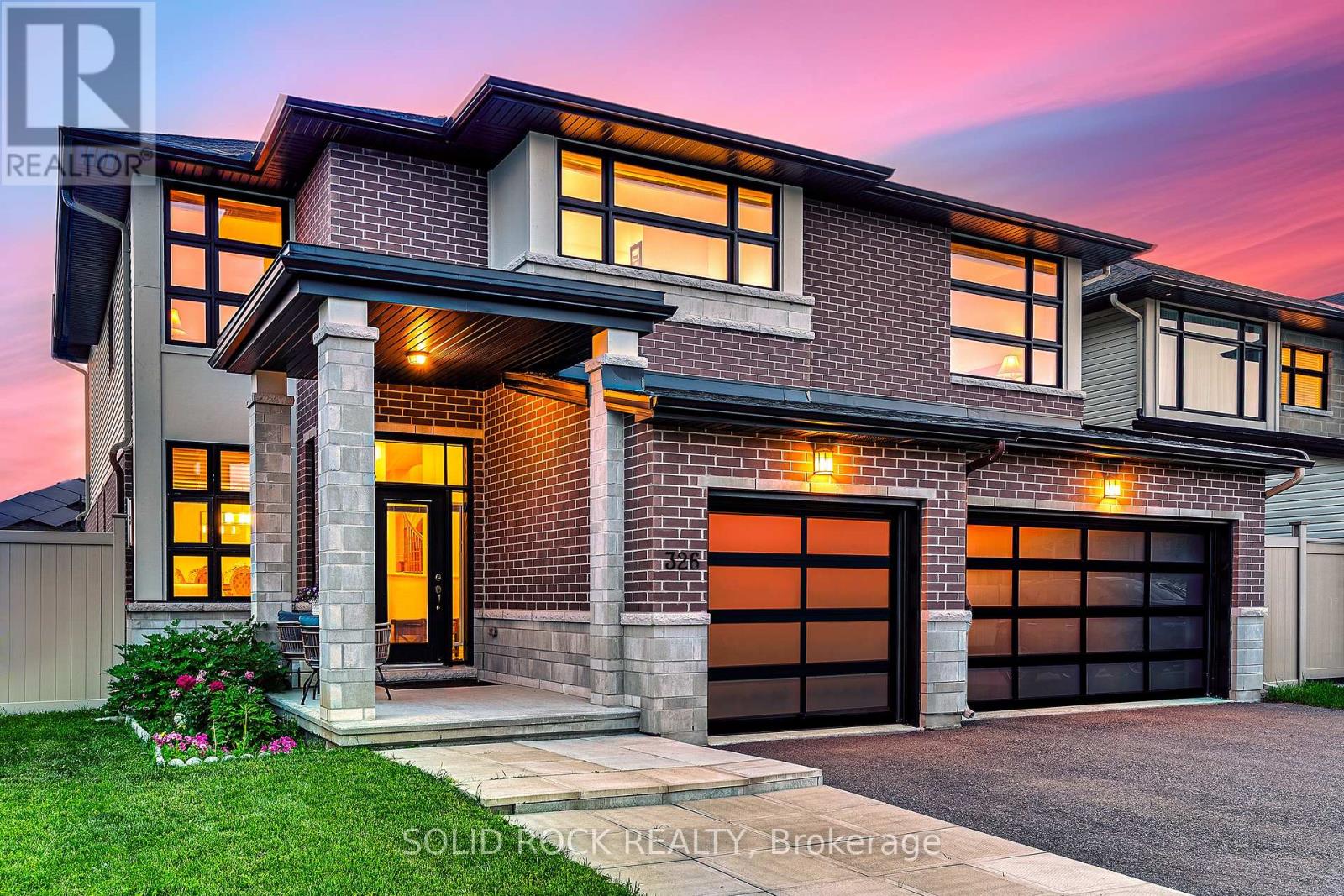 326 MEMORIAL GROVE