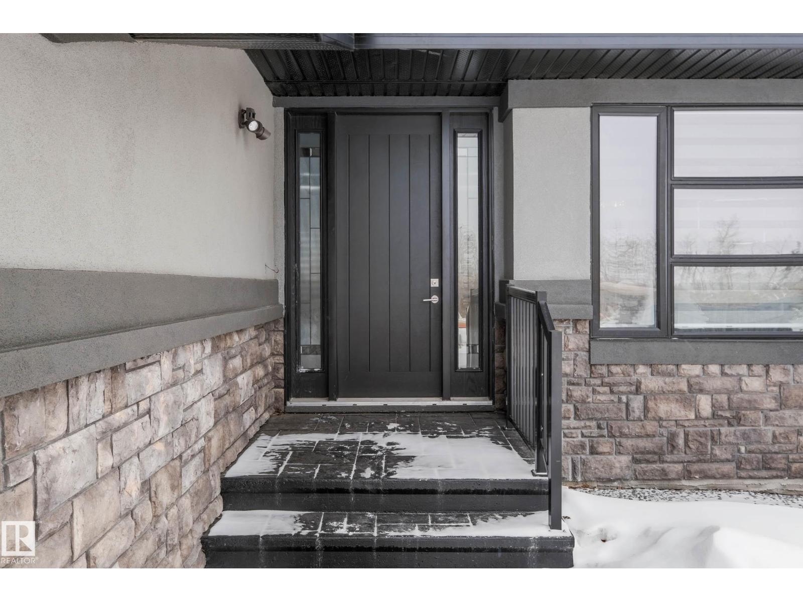 4086 WHISPERING RIVER DR SW