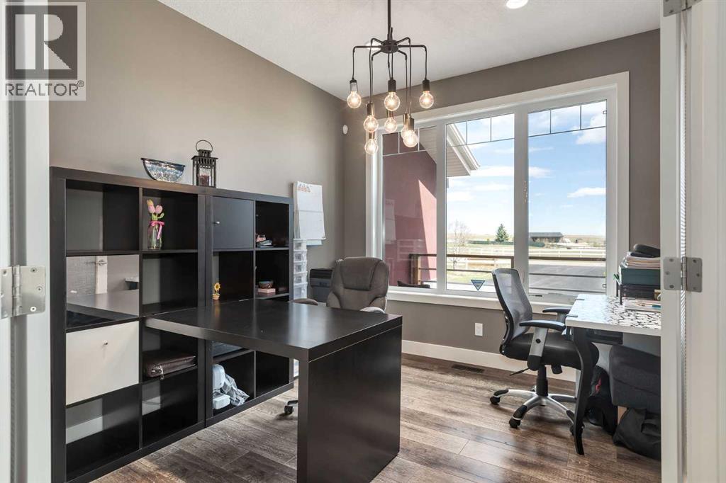 19 Panorama Bay SW