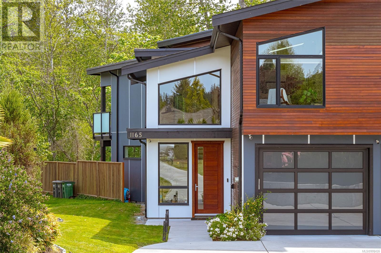 1165 Royal Oak Dr