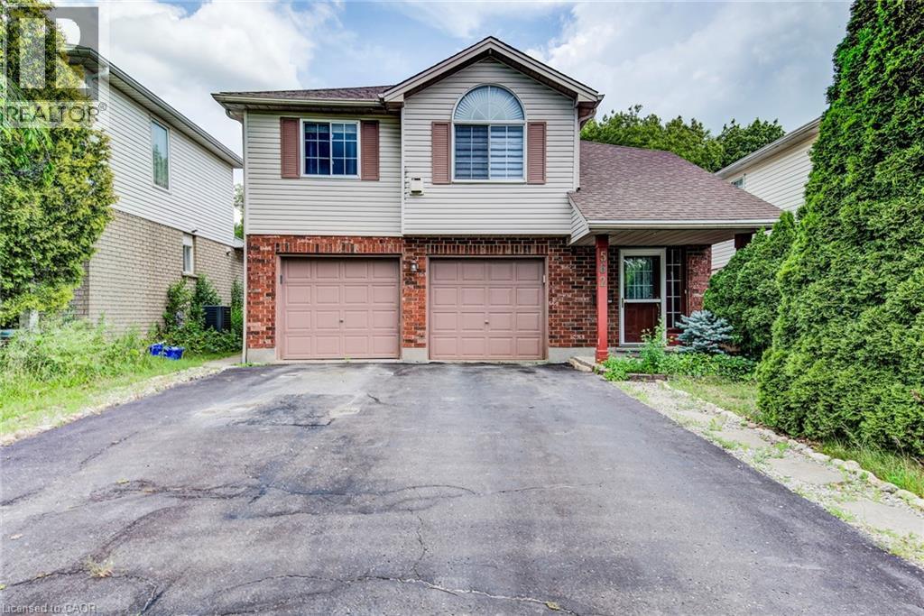 562 ERINBROOK Drive
