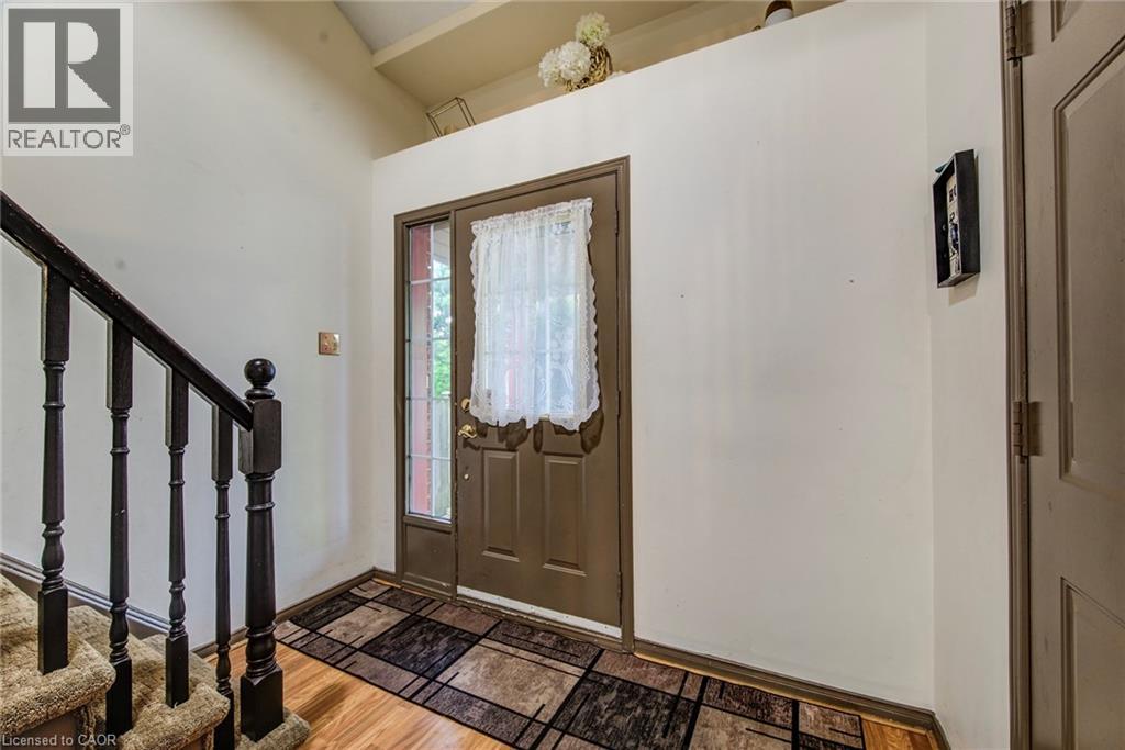 562 ERINBROOK Drive