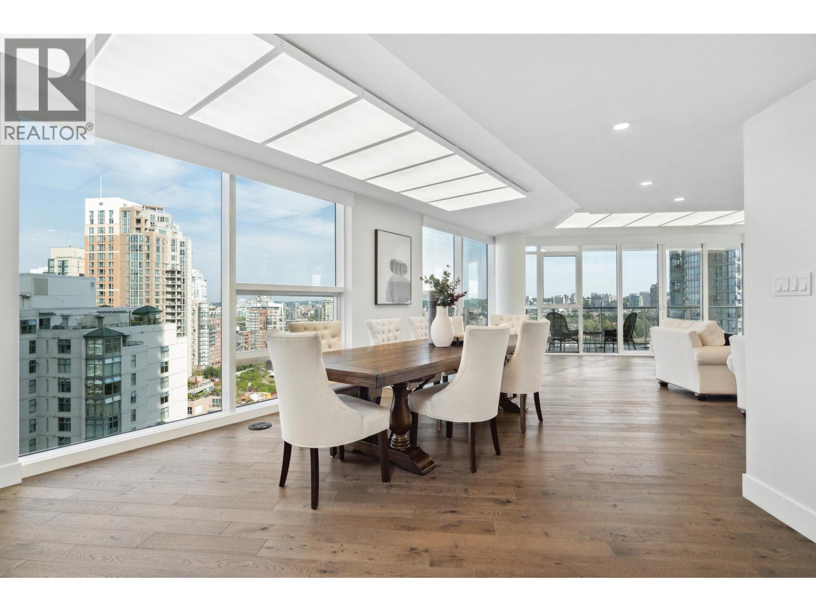 1701 499 PACIFIC STREET