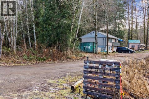 2911 Royston Rd Cumberland BC V0R1S0