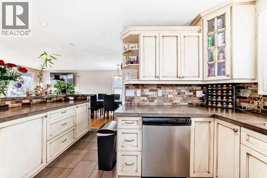 53 Wakefield Drive SW