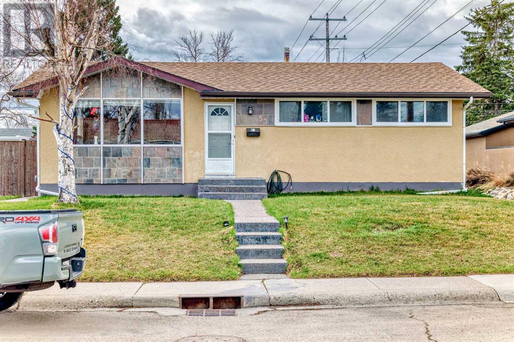 53 Wakefield Drive SW