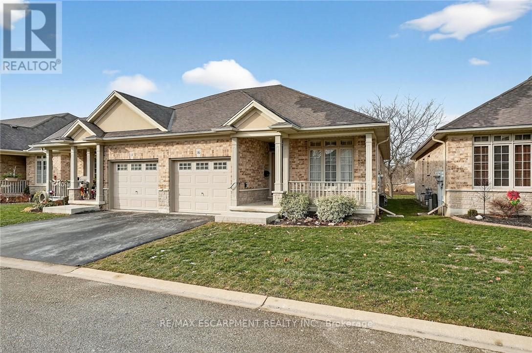 Photo 1 of 42 — 16 - 1041 PINE STREET Unit 16, Haldimand (Dunnville), ON N1A2N1