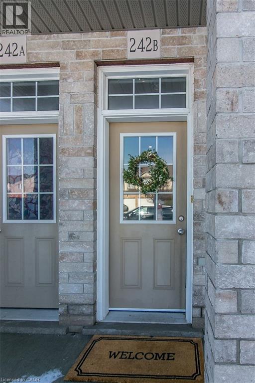 242 WESTMEADOW Drive Unit# B