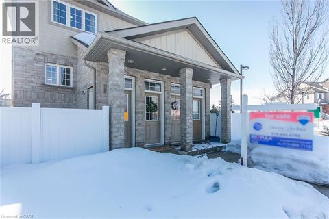 242 WESTMEADOW Drive Unit# B Kitchener ON N2N0A1