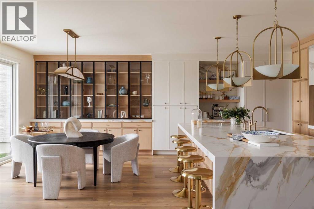 356 Greenwich Drive NW