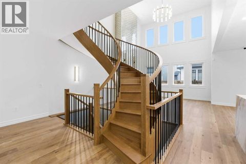 356 Greenwich Drive NW Calgary AB T3B6P4