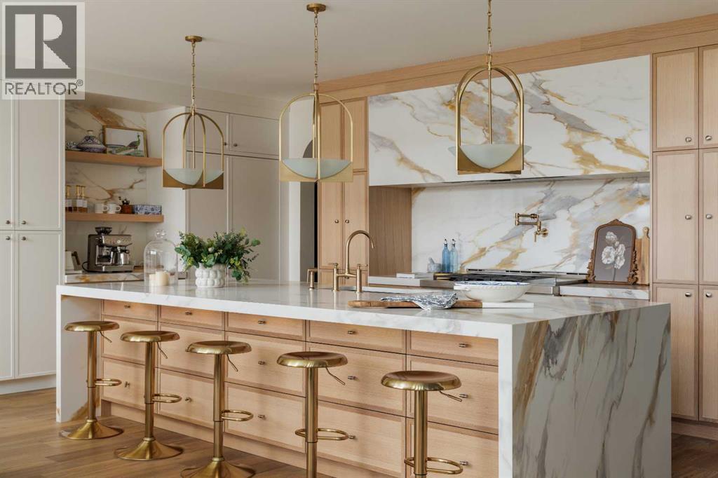 356 Greenwich Drive NW